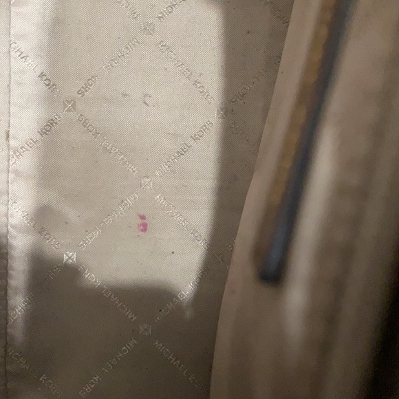 MICHAEL KORS⦂ CROSSBODY & WALLET - Picture 9 of 9